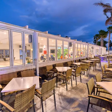 Ona Brisas מלון דירות